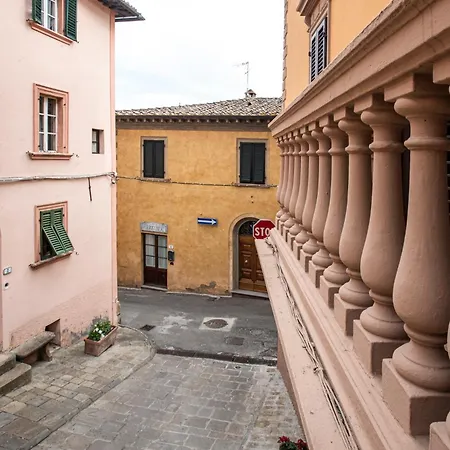 ゲストハウス A Casa Di Irma E Nilo パラーイア